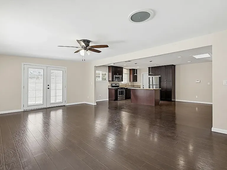 465 Meadowbrook Dr — Photo 22