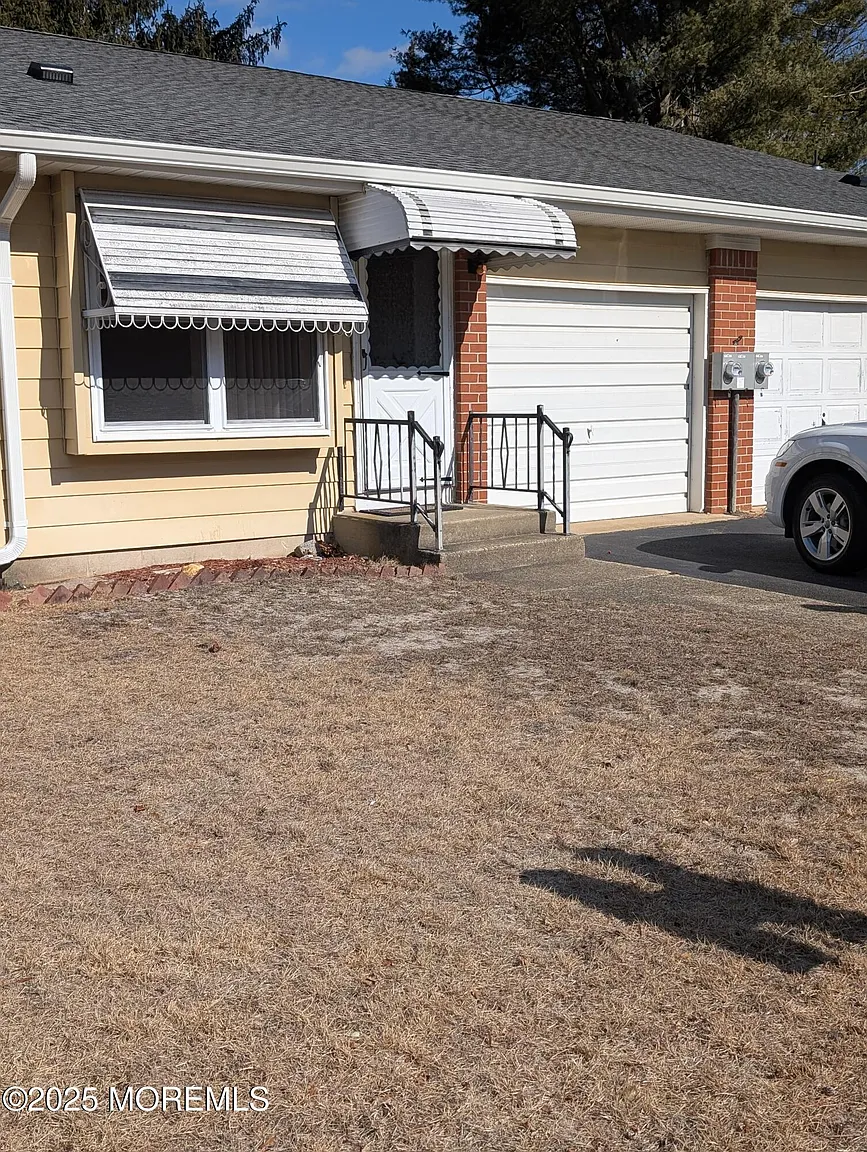 5A Lenape Drive photo 1
