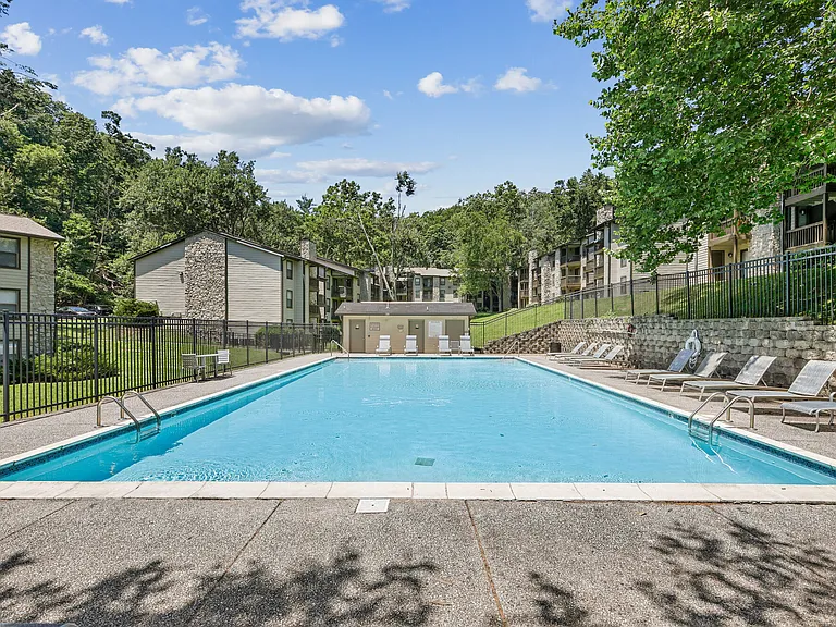 The Lakes Bellevue — Photo 11