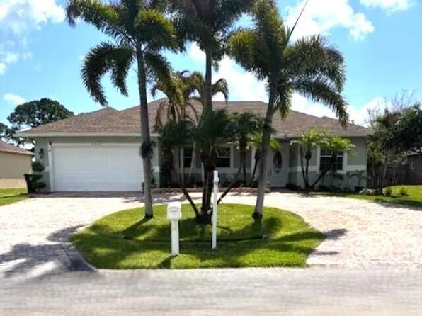 2257 SW Lawrence Street, Port St Lucie, FL 34953