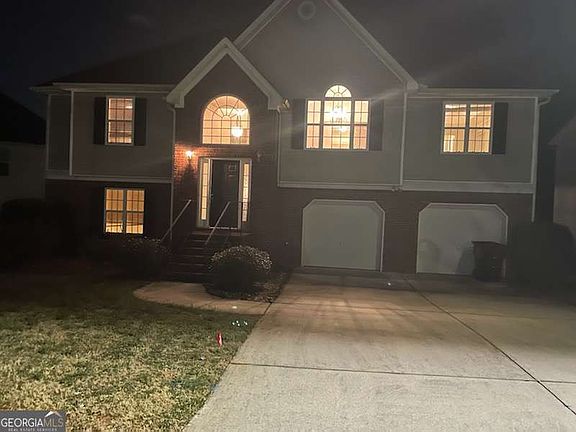 3rd image of 2718 Trellis Oaks Dr SW