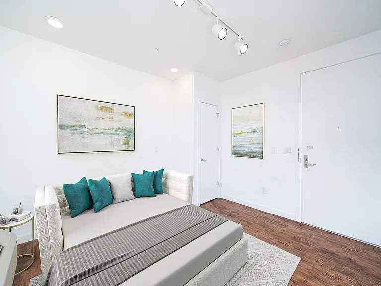253 Academy — Photo 28