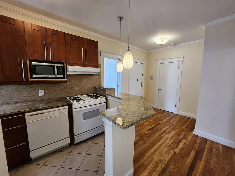 94 Brainerd Rd — Photo 8