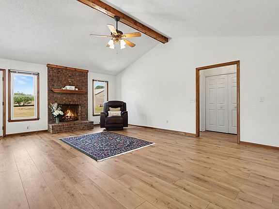 4th image of 2004 Little Pond Pl