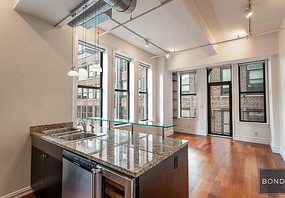3rd image of 43-45 E 30th St #12C