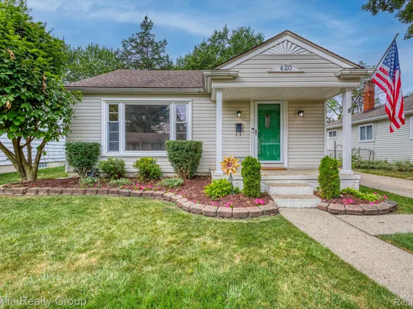 420 S Manitou Ave, Clawson, MI 48017