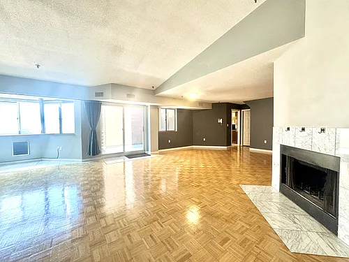 147A Kelton St #715 Photo 1
