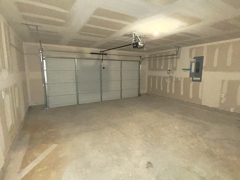 710 Martell Rd — Photo 25