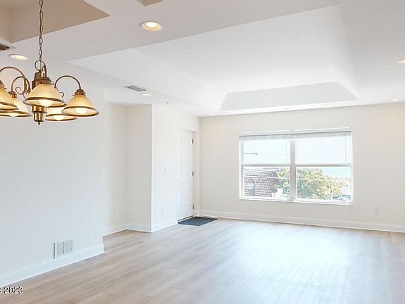 4th image of 125 Pulsipher Ave APT 402