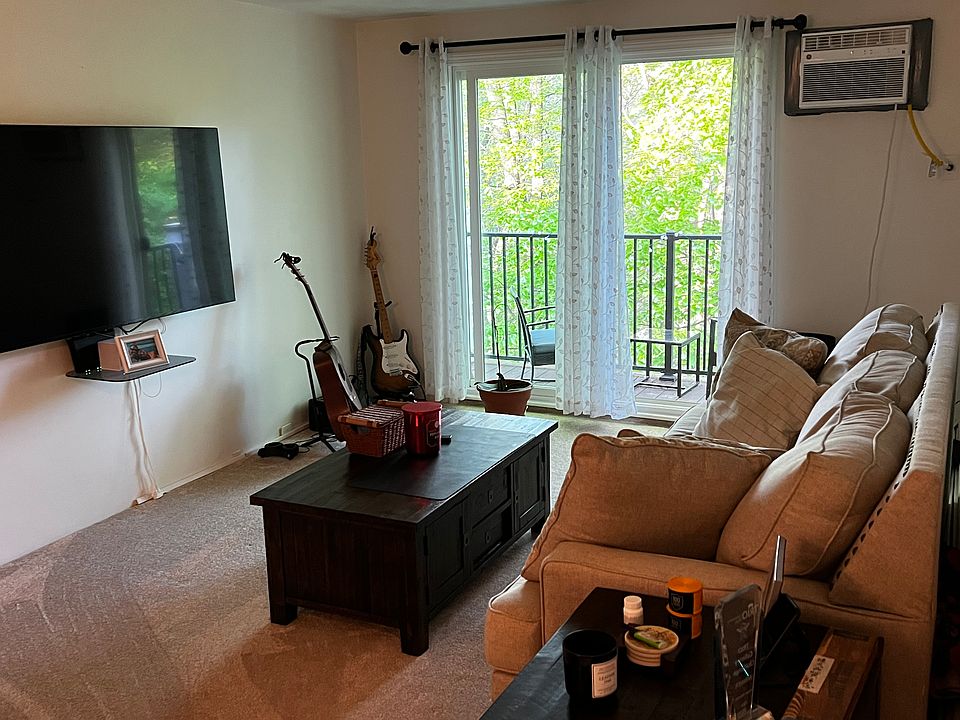 1st image of 9 Kenmar Dr Unit 22