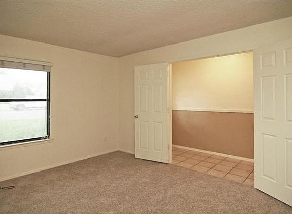 5th image of 3908 Hillside Dr