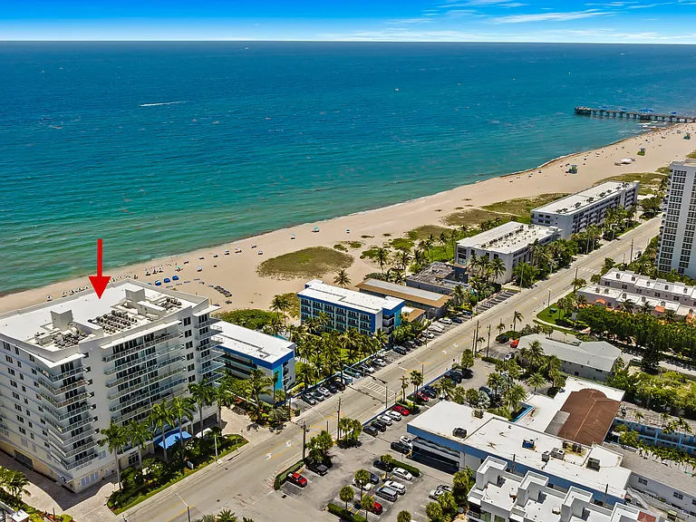 704 N Ocean Blvd — Photo 3