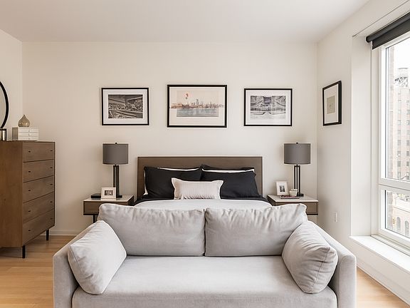 3rd image of 340 E 23rd St APT 5G
