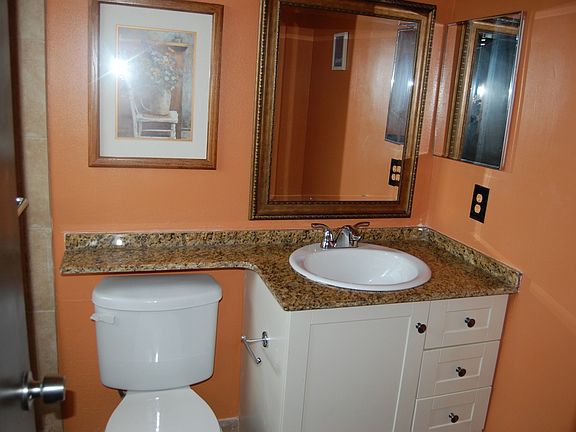 5th image of 172 Markham Dr