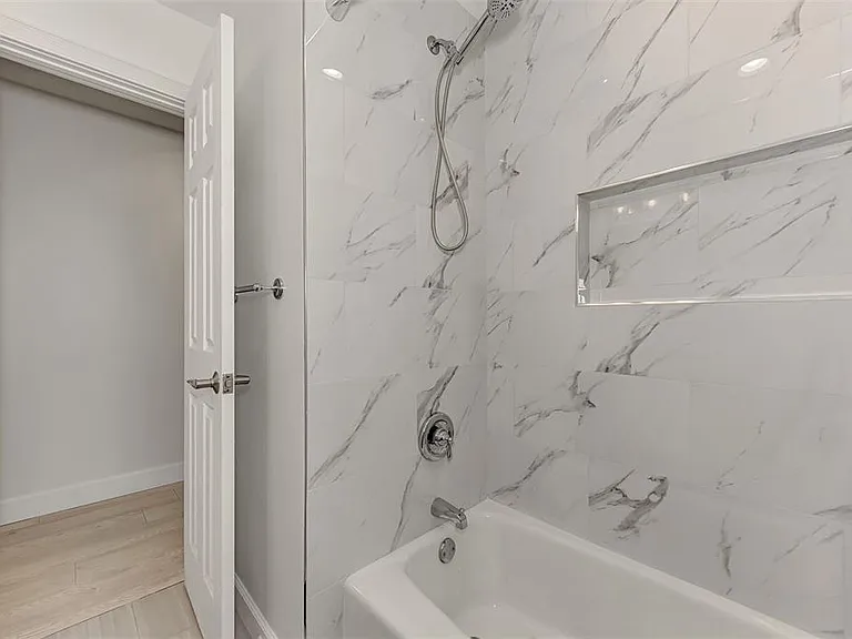 5516 Avenida Del Mare — Photo 35