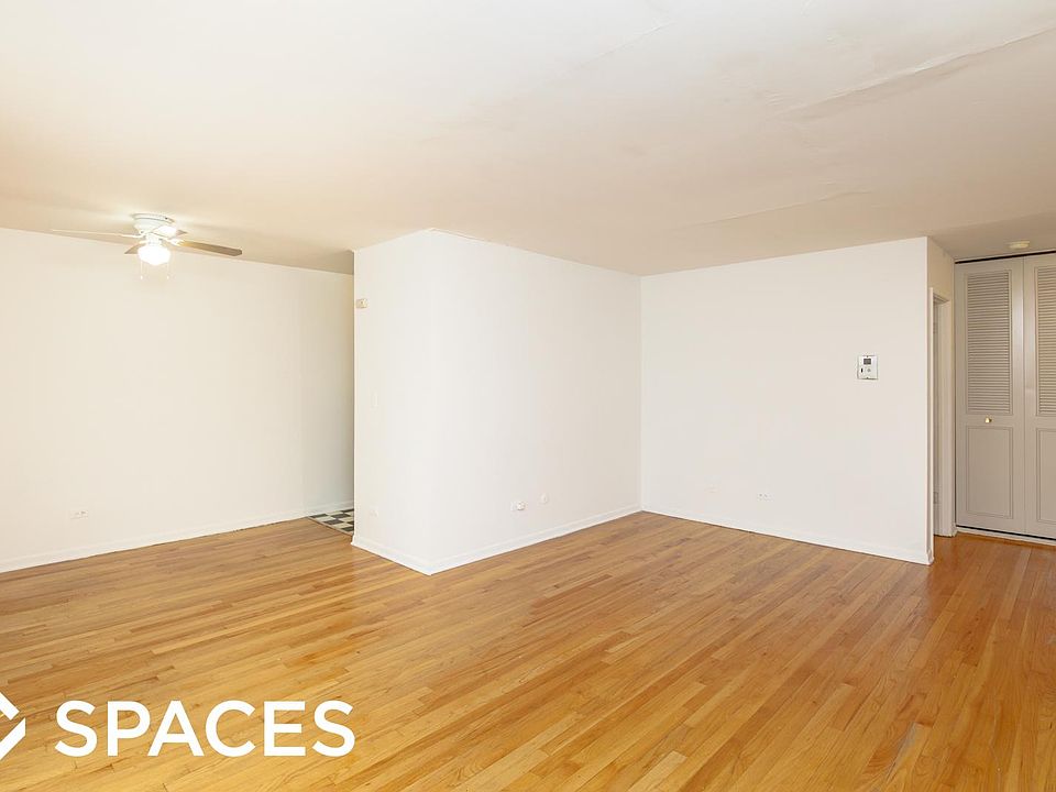 1st image of 516 W Melrose St #405SRE