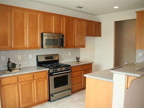 5th image of 10612 Blackhawk Ct