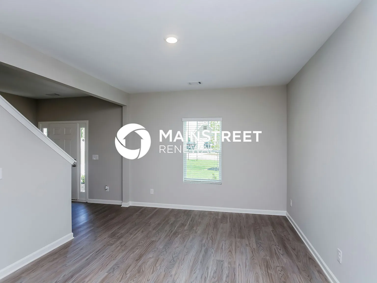 85 Michelle Way — Photo 3