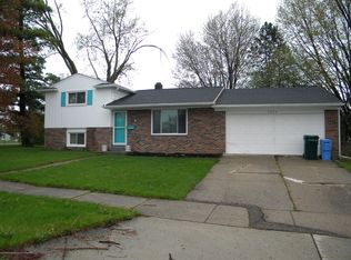 2305 Leon Ave, Lansing, MI 48906