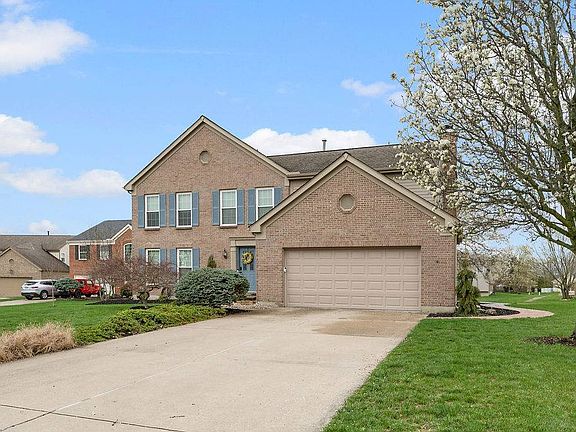 2nd image of 903 Pond Ct