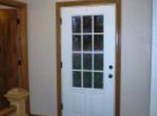 5643 E Middleview Rd, Centralia, MO 65240