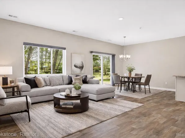 16645 Savor Ln, Clinton Township, MI 48035