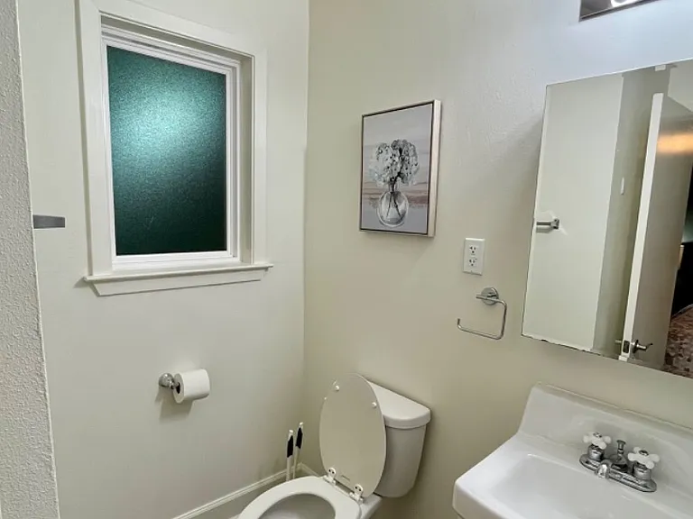 Unit Photo