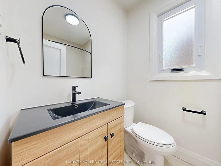 1216 Avenue Rd #1 — Photo 22