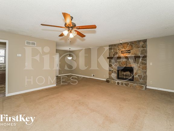 2nd image of 4430 Lost Mountain Dr