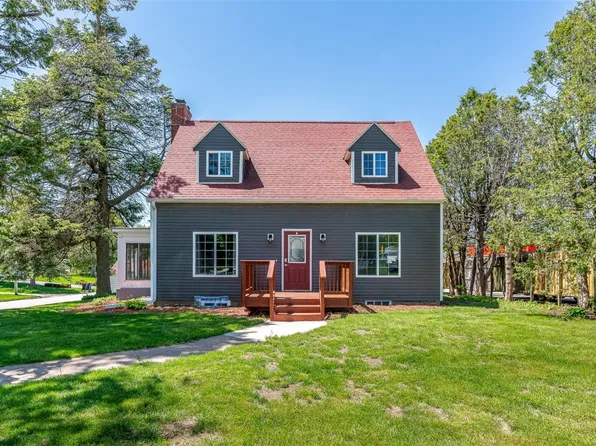 1101 Cedar St, Tipton, IA 52772