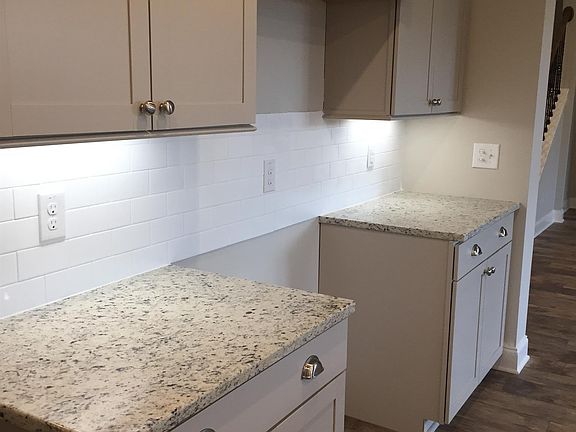 5th image of 4937 Saint Ives Dr