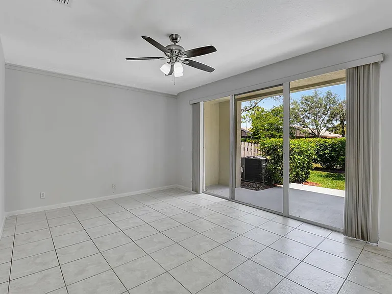 9917 Porta Leona Ln — Photo 8