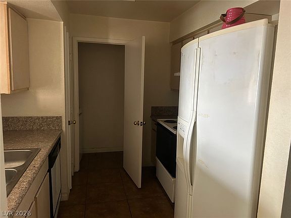 5th image of 8101 W Flamingo Rd Unit 2087