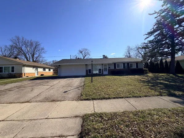 635 Morton St, Hoffman Estates, IL 60169