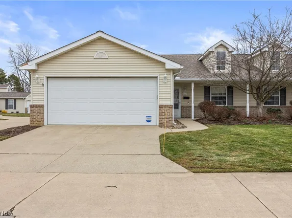 315 W Gln, Elyria, OH 44035