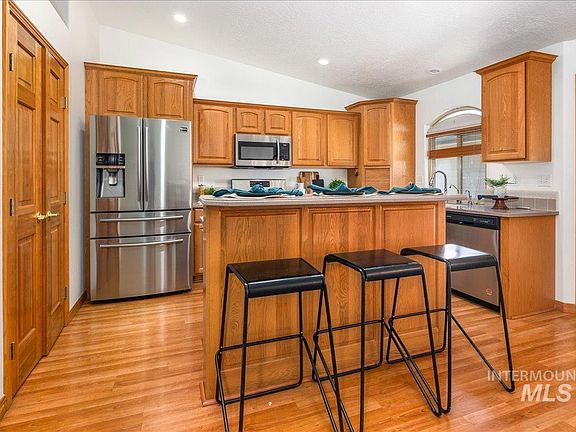 4th image of 3991 N Bayou Ln