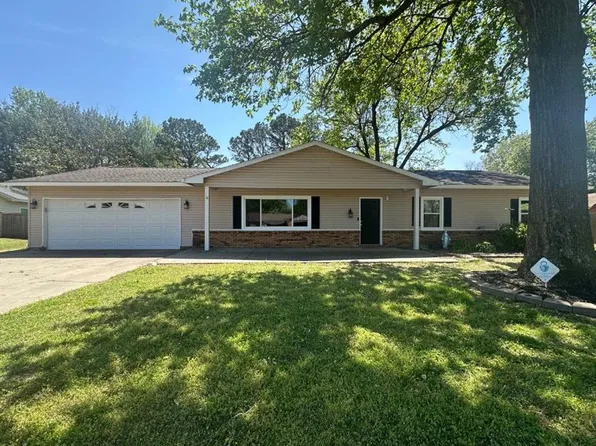 125 Bradley Dr, Sikeston, MO 63801