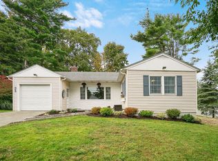 12 Edgewood Rd, Hartsdale, NY 10530