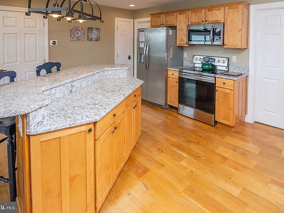 3rd image of 230 Waterfront Greens Dr