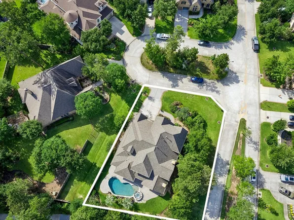 3 Shearling Ct, Spring, TX 77389