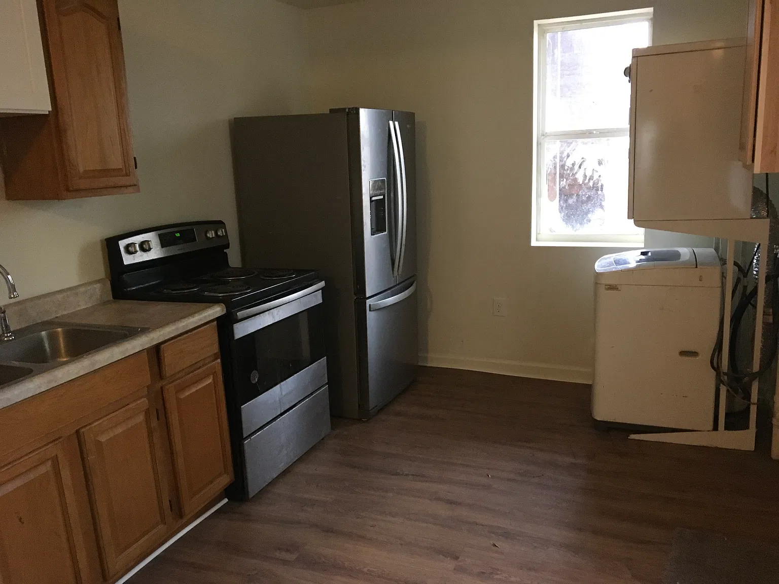 2 bed, 9999 sqft, $850 — Photo 2
