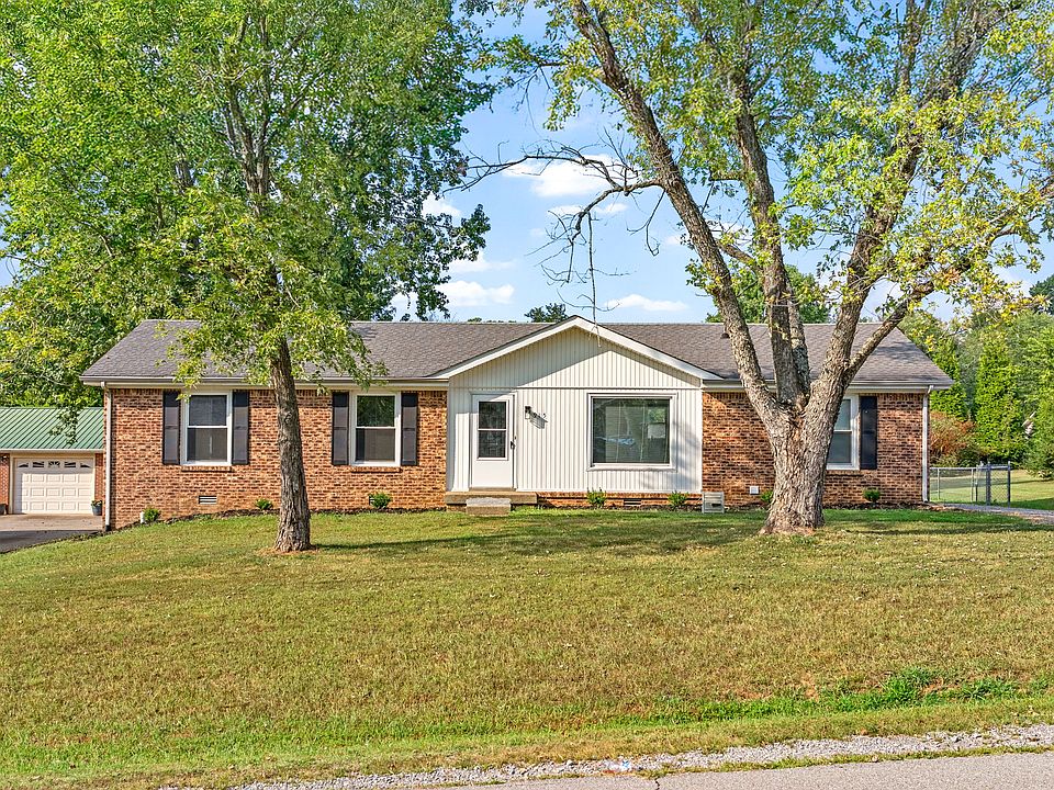 1st image of 915 Kenwood Dr