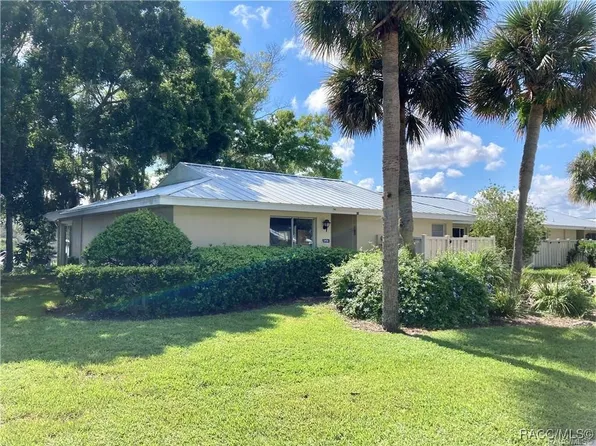 11456 W Bayshore Dr, Crystal River, FL 34429