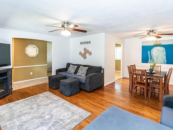 4th image of 727 Hinder Dr