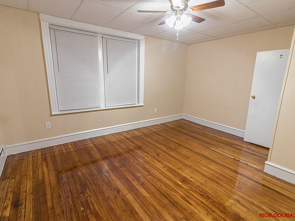 5th image of 4415 Disston St #2F
