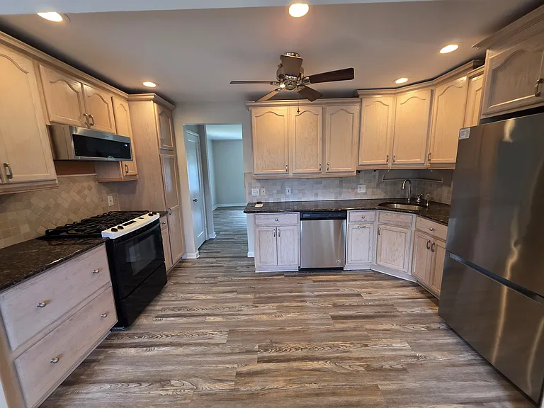 27 Koehler Dr — Photo 14