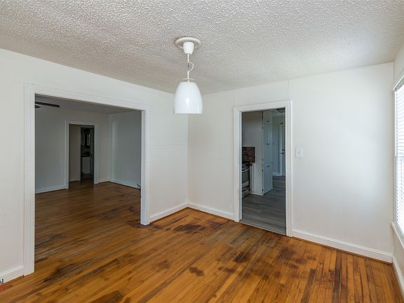 5th image of 371 Atlantic Ave
