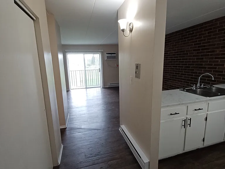 3703 James St #3D — Photo 2