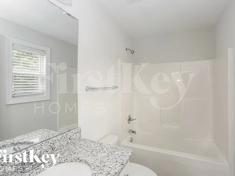 2519 No Mans Ave — Photo 8