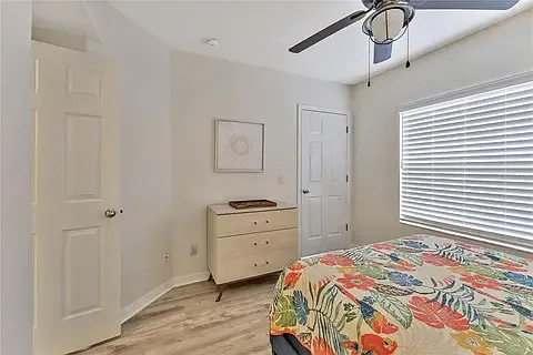 100 Palm Harbor Pkwy — Photo 19